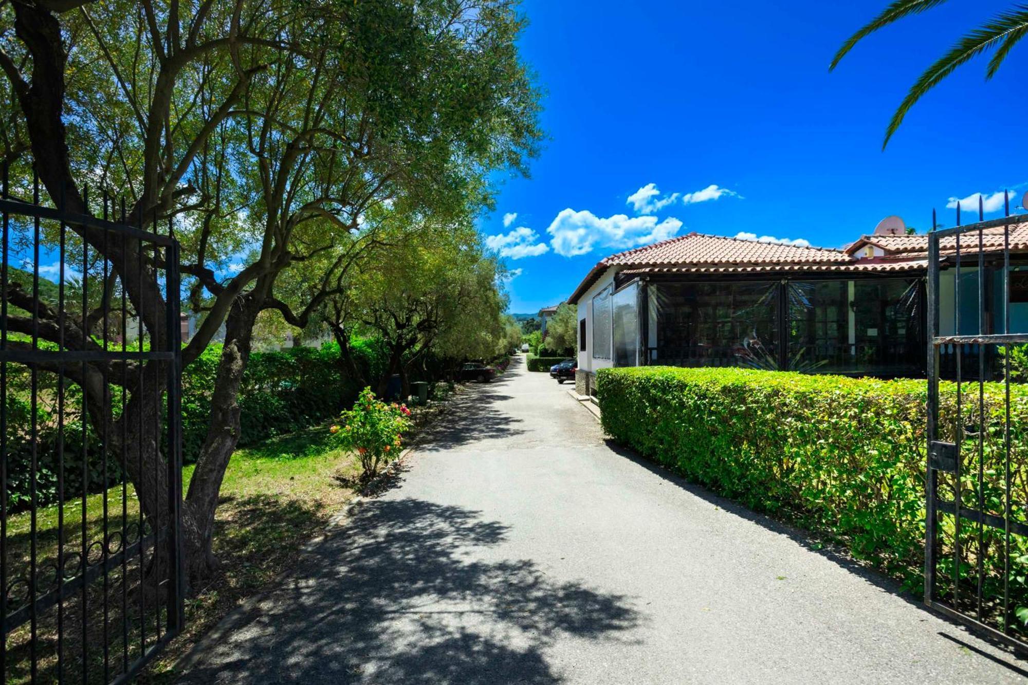 Hotel Hanioti Village Spa Exterior photo