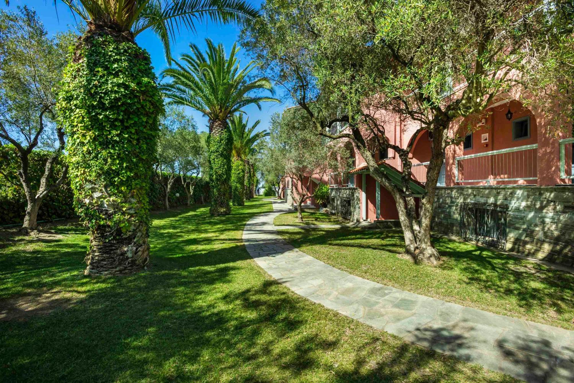 Hotel Hanioti Village Spa Exterior photo